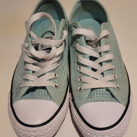 Converse Size 6.5 - Picture 1 of 5